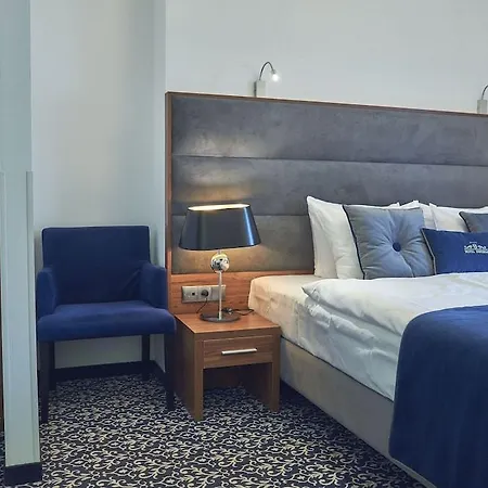 ホテル インペリアル 4*