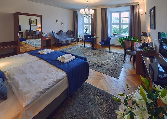 מלון Hotel Palladian 4*